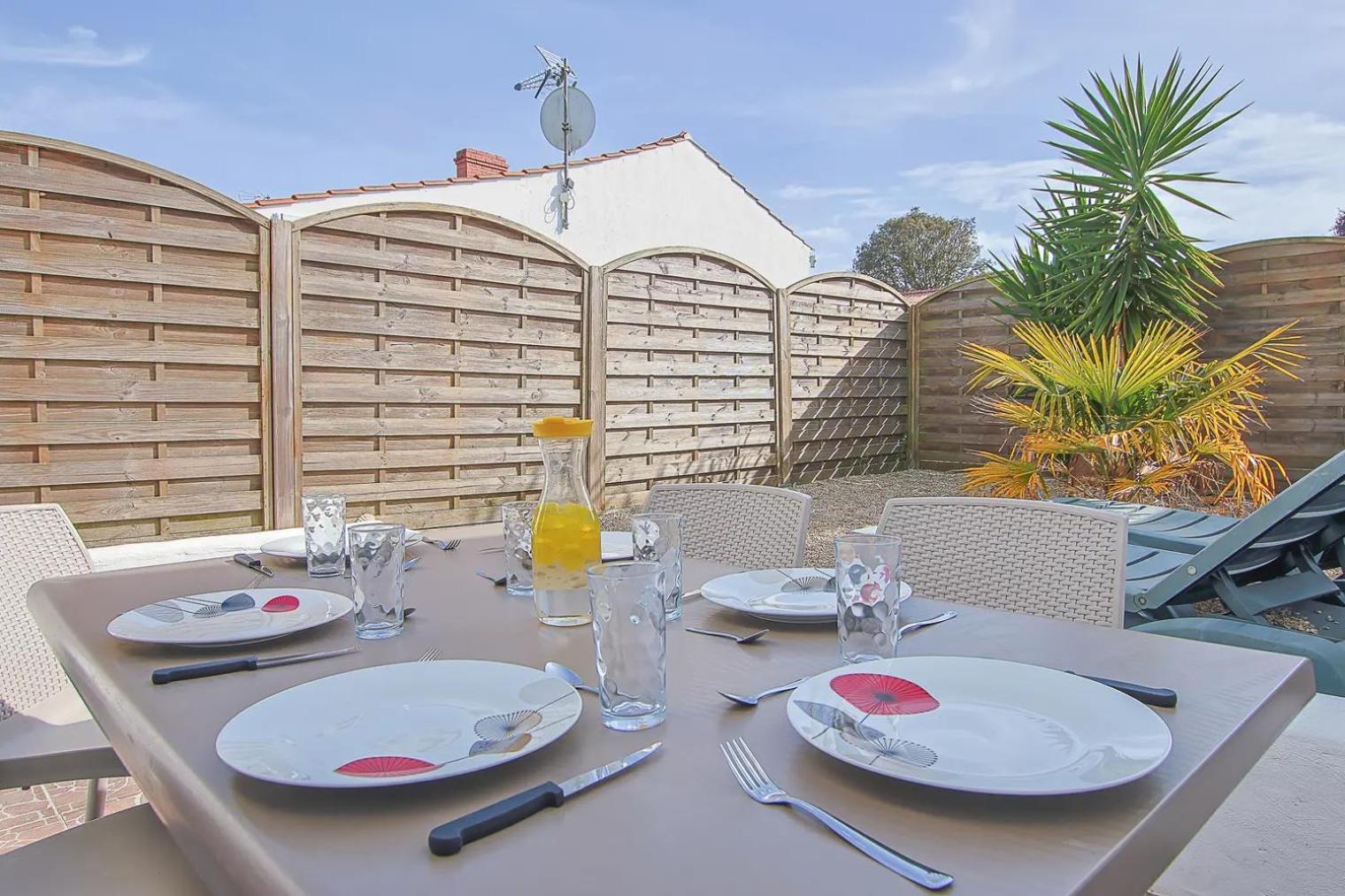 Holiday home Outrem'her Maison Bord De A L'epine L'Epine (Vendee)